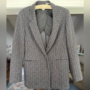 Oversized, tweed, women’s blazer. Old navy. Size small.